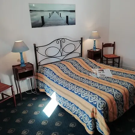 Apartment Cosy Flat With Pool In Quend-plage-les-pins, Cleaning Included